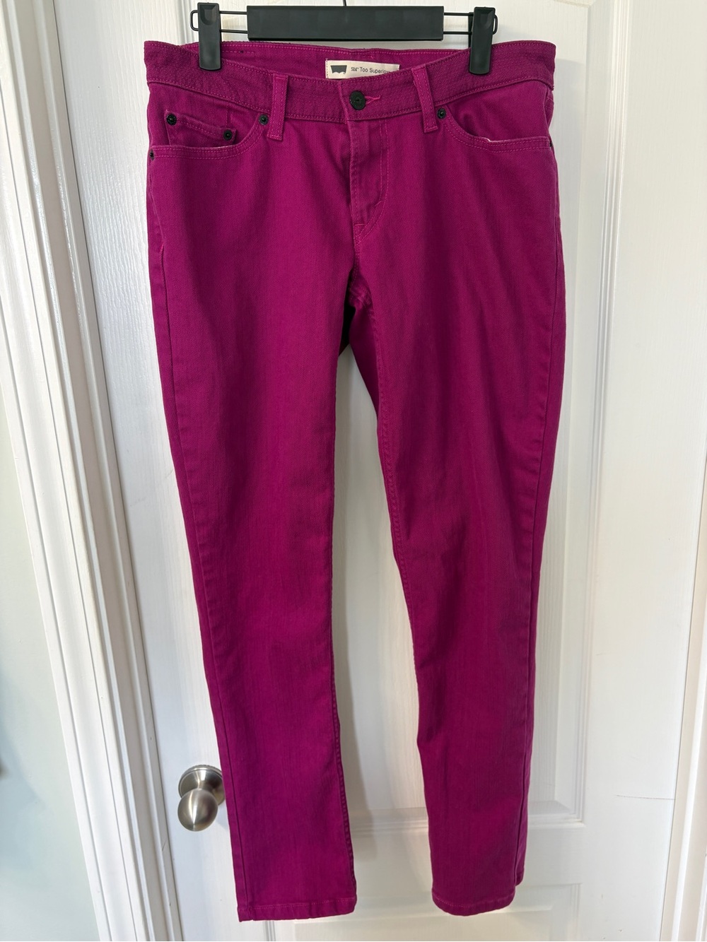 Women's Levi's 524 Too Superlow Fuchsia Jeans Size 11M/30x32